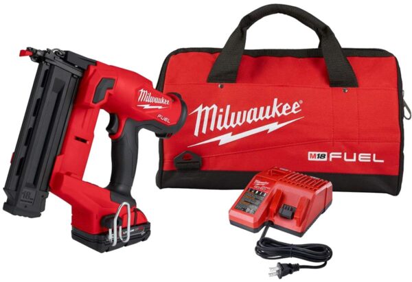 MILWAUKEE 2746-21CT M18 Fuel 18GA Brad Nailer Kit