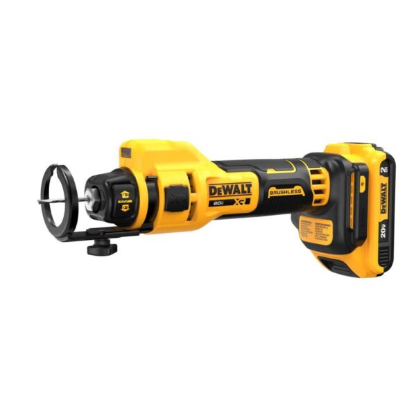 DEWALT DCE555D2 20V MAX* XR Drywall Cut-Out Tool Kit