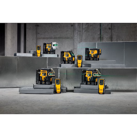 DEWALT DCLE14301GB USB Rechargeable Green 3x360 Line Laser Base Kit - Image 5