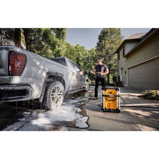 DEWALT DWPW3000 AC 3000 PSI PRESSURE WASHER - Image 7