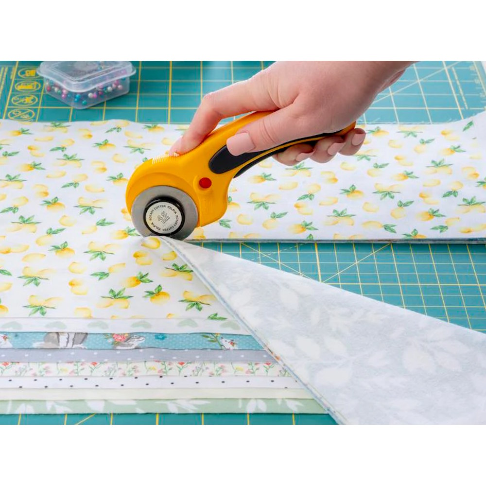 OLFA 9654 45mm RTY-2/DX Ergonomic Rotary Cutter - Image 4