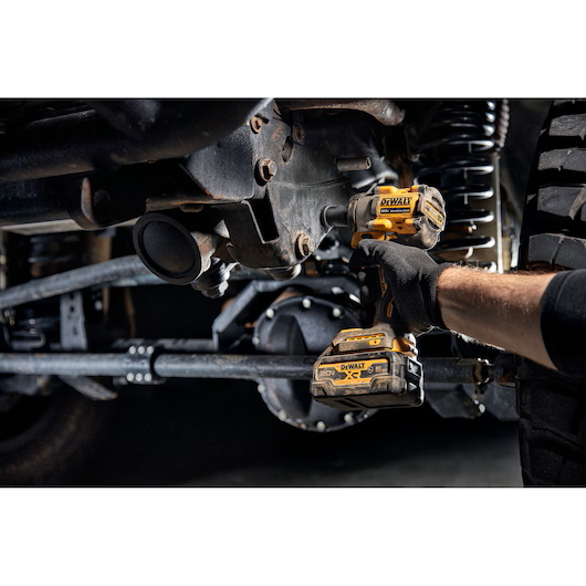 DEWALT DCF921B 20V MAX Atomic 1/2" Impact Wrench (Tool Only) - Image 7