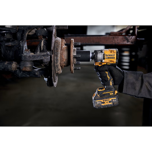 DEWALT DCF923B 20V MAX Atomic 3/8" Impact Wrench (Tool Only) - Image 4