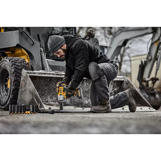 DEWALT DCF964B 20V 3/4" High Torque Impact Wrench (Tool Only) - Image 8