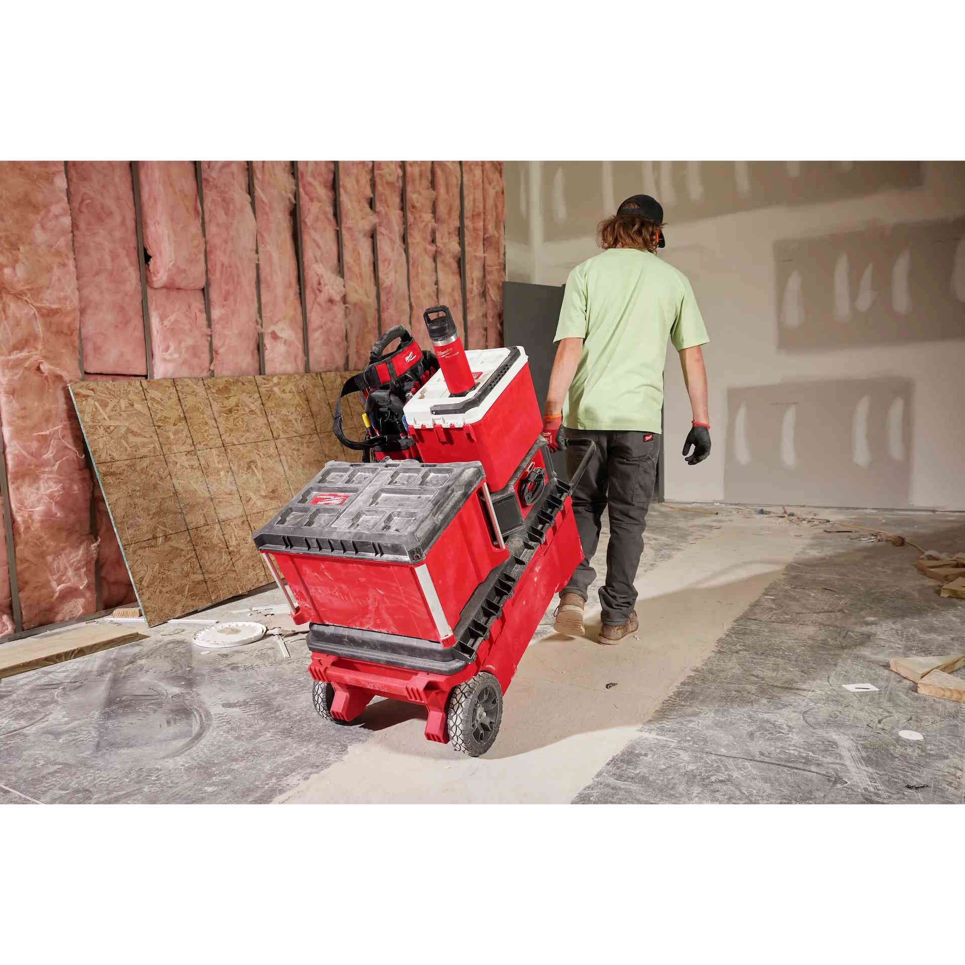 MILWAUKEE 48-22-8382R PACKOUT 18oz Insulated Bottle with Chug Lid - Red - Image 9