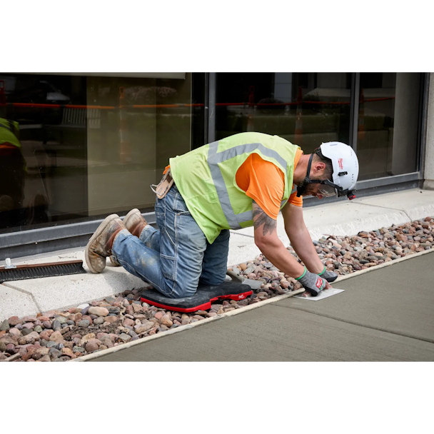 MILWAUKEE 48-73-6110 PACKOUT Kneeling Pad - Image 4