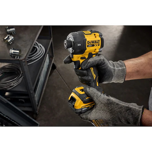 DEWALT DCF870B 20V MAX XR 1/4" Quiet Hydraulic Impact Driver (Tool Only) - Image 11