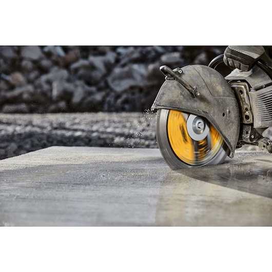DEWALT 14" DW47424 XP4 All-Purpose Segmented Diamond Blade - Image 3