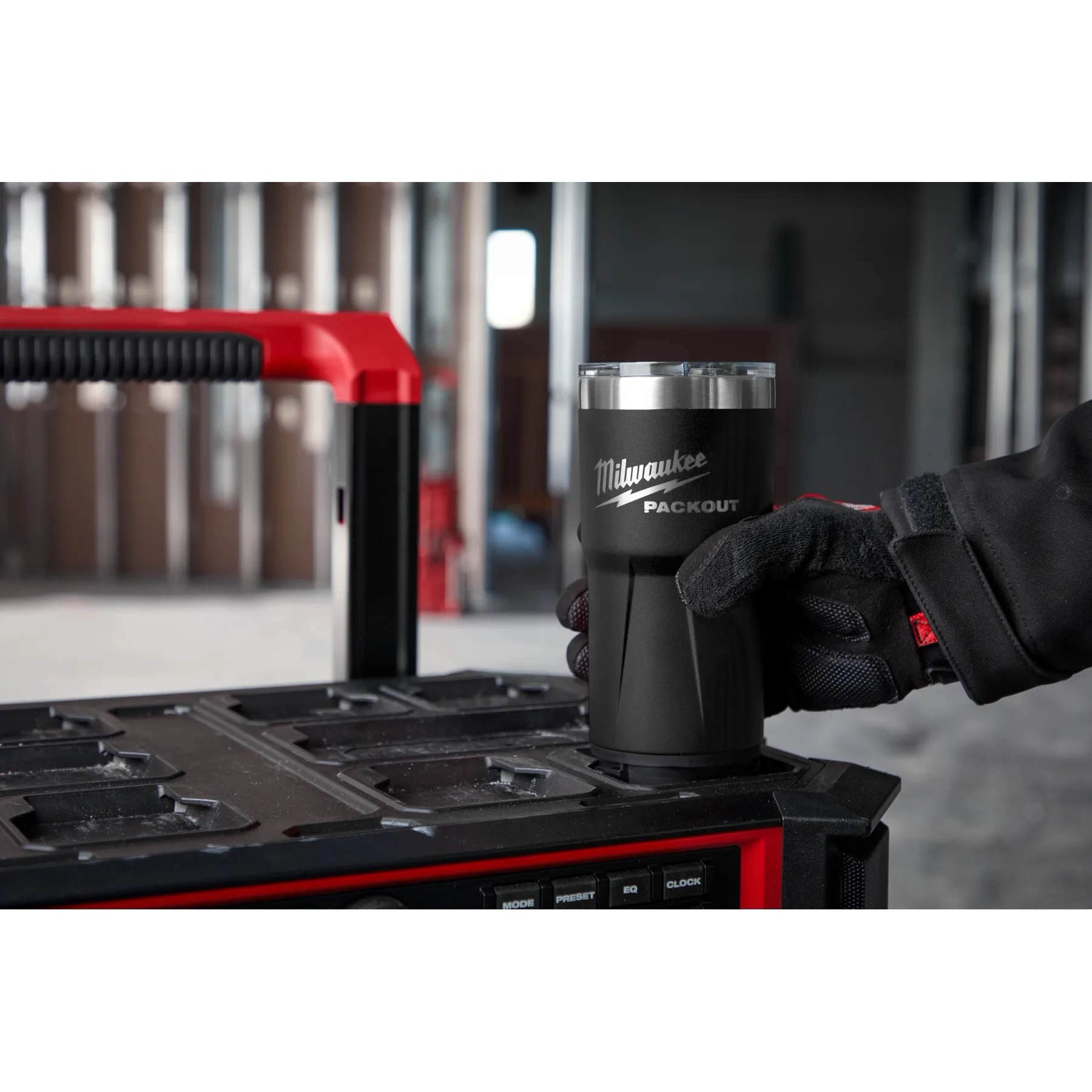 MILWAUKEE 48-22-8392B PACKOUT™ 20oz Tumbler - Black - Image 3