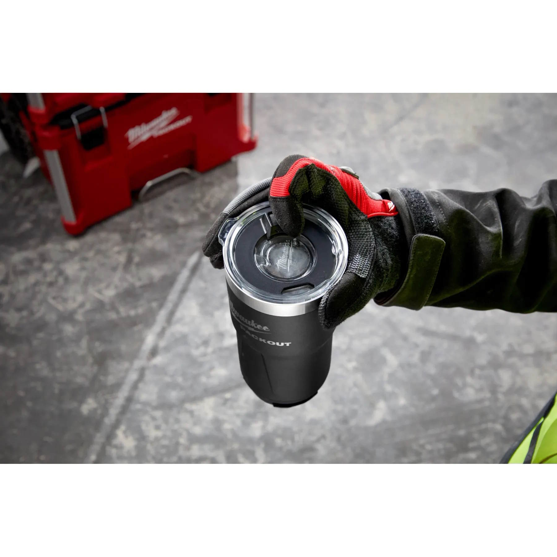 MILWAUKEE 48-22-8392B PACKOUT™ 20oz Tumbler - Black - Image 5