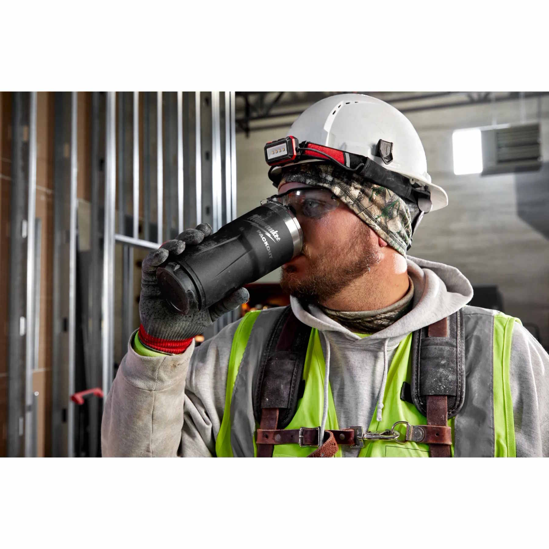 MILWAUKEE 48-22-8392B PACKOUT™ 20oz Tumbler - Black - Image 9