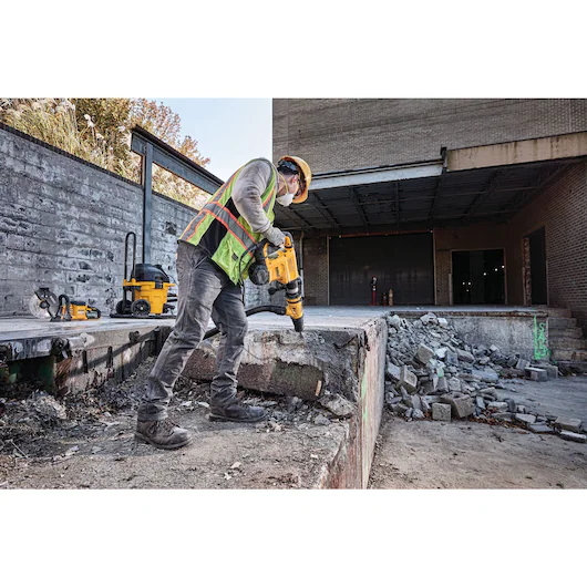 DEWALT D25832K 16 lbs SDS MAX Chipping Hammer - Image 3