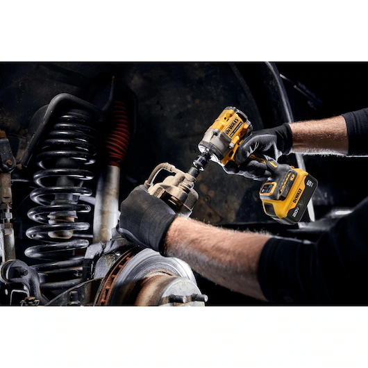 DEWALT DCF923P2 20V MAX Atomic 3/8" Impact Wrench w/Hog Ring Anvil Kit - Image 6