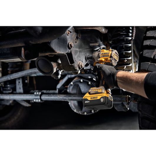 DEWALT DCF923P2 20V MAX Atomic 3/8" Impact Wrench w/Hog Ring Anvil Kit - Image 7