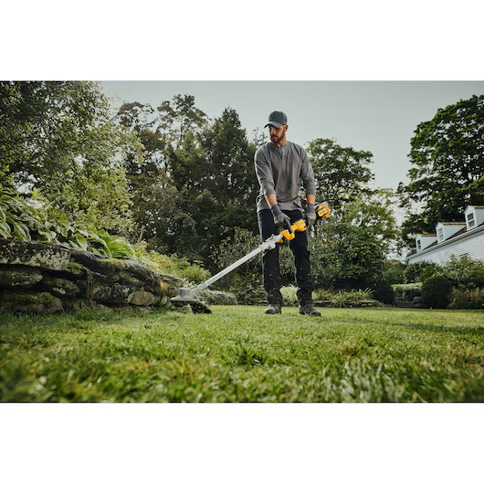 DEWALT DCST926P1 20V MAX* Brushless Cordless Foldable String Trimmer Kit - Image 6