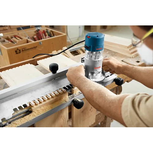 BOSCH 1617EVS 120V Fixed Base Router - Image 6