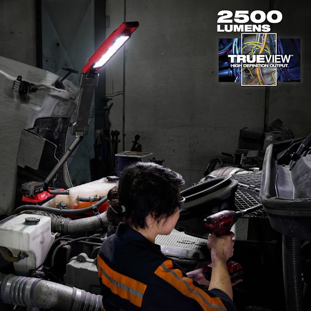 MILWAUKEE 2129-20 M18™ Magnetic Extendable Boom Light - Image 5