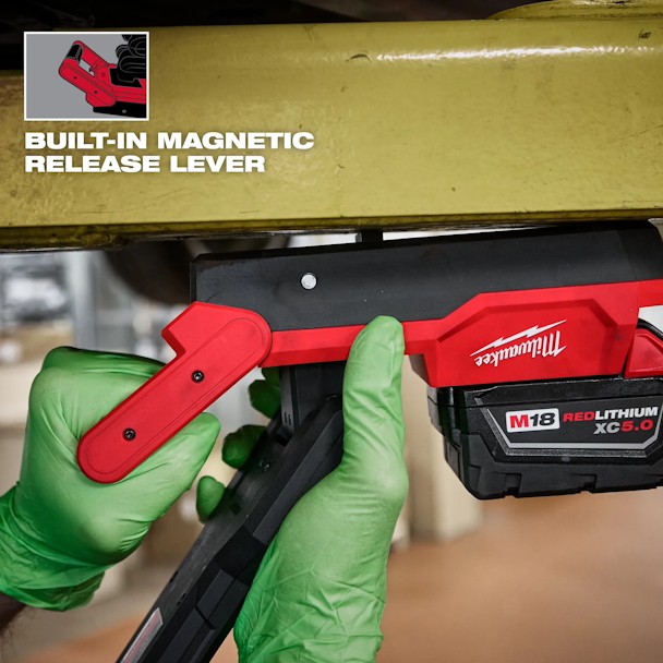 MILWAUKEE 2129-20 M18™ Magnetic Extendable Boom Light - Image 9