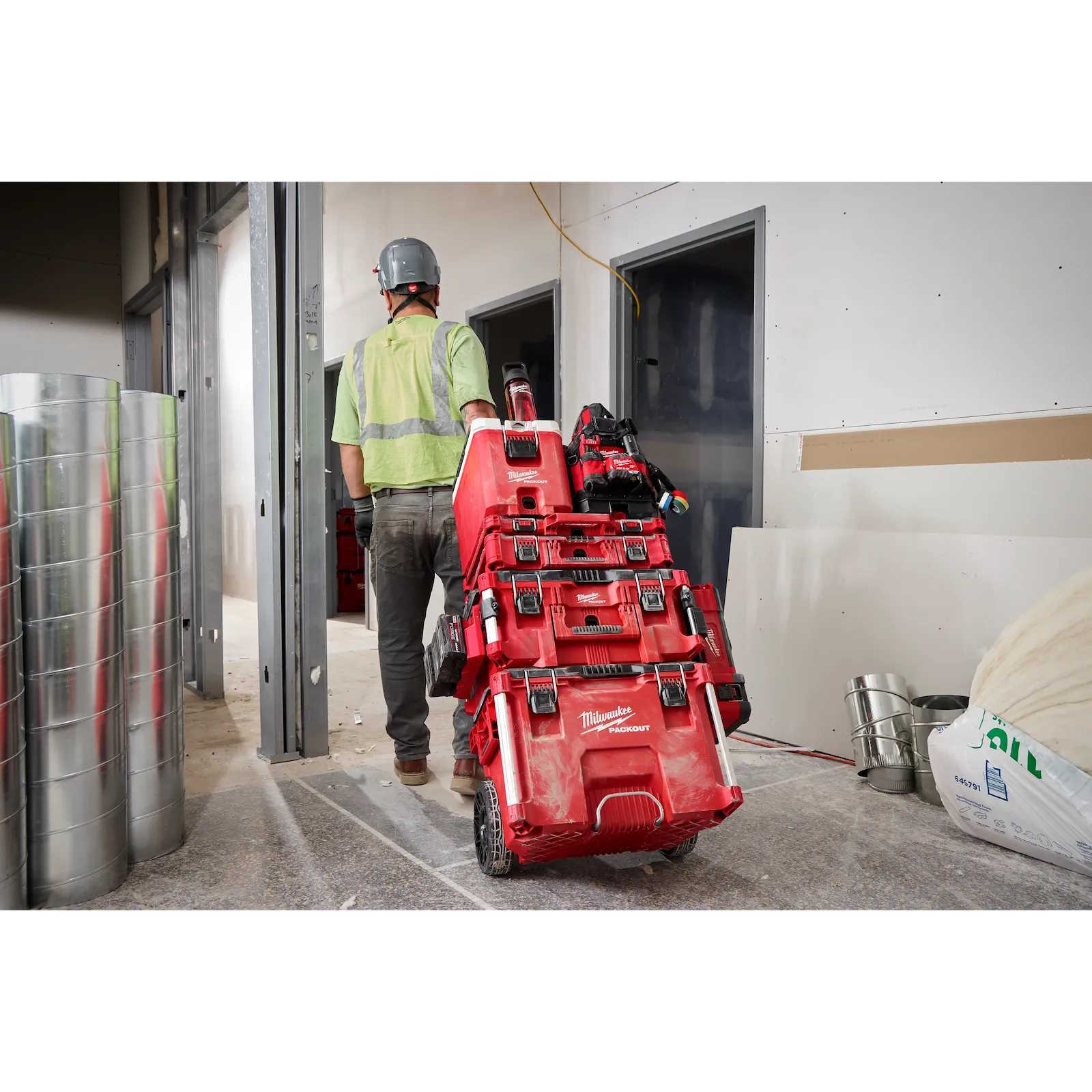 MILWAUKEE 48-22-8371R Packout 25oz Bottle with Chug Lid - Red - Image 7