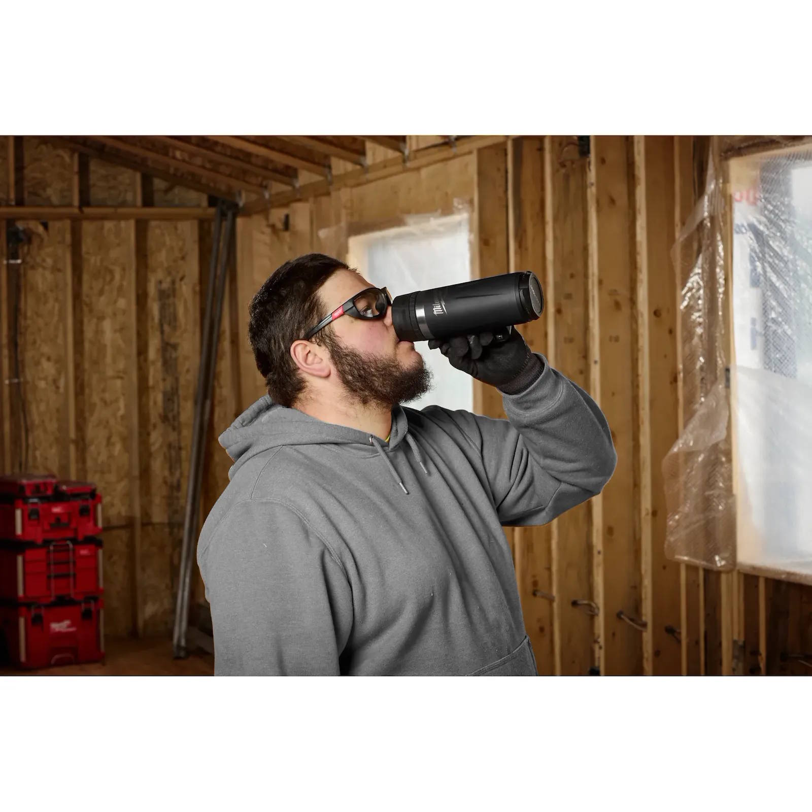 MILWAUKEE 48-22-8394B PACKOUT 18oz Insulated Mug with Sip Lid - Black - Image 8