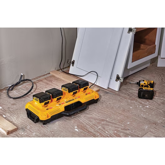 DEWALT DCB104 20V/60V MAX 8.0 AMPS 4-Port Fast Battery Charger - Image 8