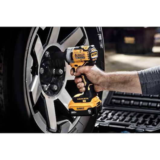 DEWALT DCF913P2 20V MAX Brushless 3/8" Impact Wrench w/ Hog Ring Anvil Kit - Image 7