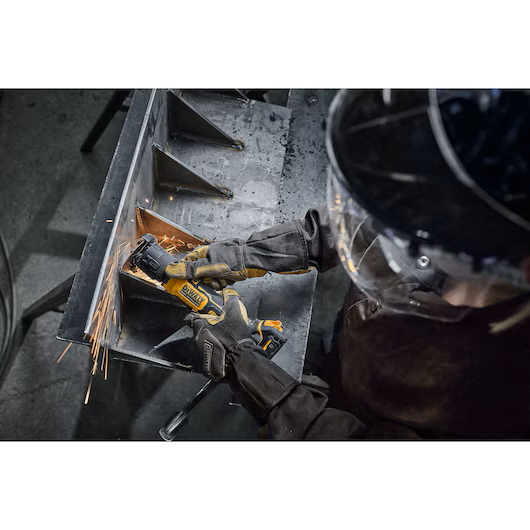 DEWALT DCG430B ATOMIC COMPACT SERIES™ 20V MAX* 3" Cut-Off Tool (Tool Only) - Image 10