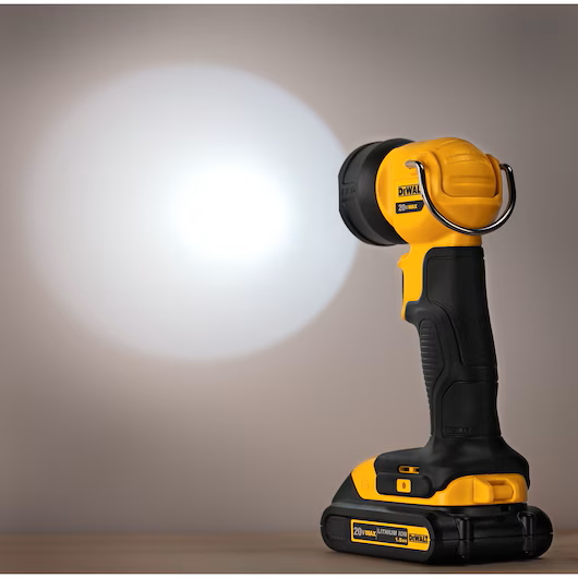 DEWALT DCL040 20V MAX Li-Ion LED Work Light (Tool Only) - Image 7