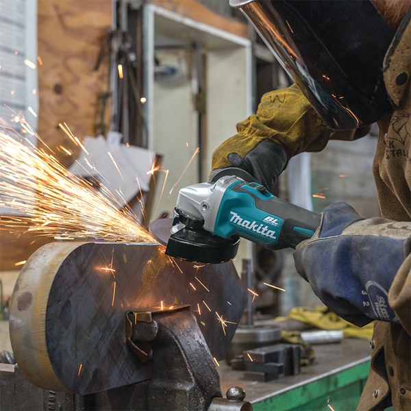 MAKITA DGA454Z 4-1/2" Cordless Angle Grinder - Image 2