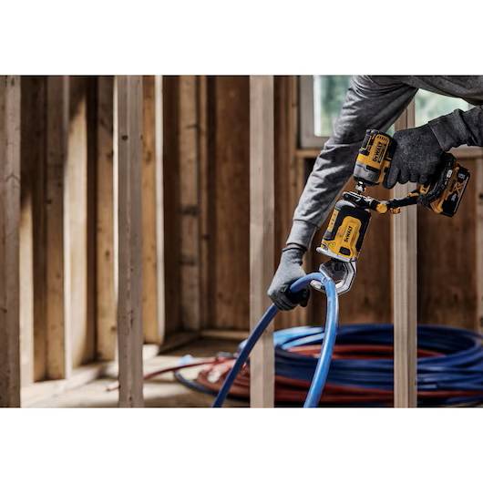DEWALT DWAPVCIR Impact Connect PCV/PEX Pipe Cutter Attachment - Image 5