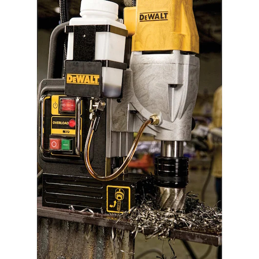 DEWALT DWE1622K - 2" 2-Speed Magnetic Drill Press - Image 6
