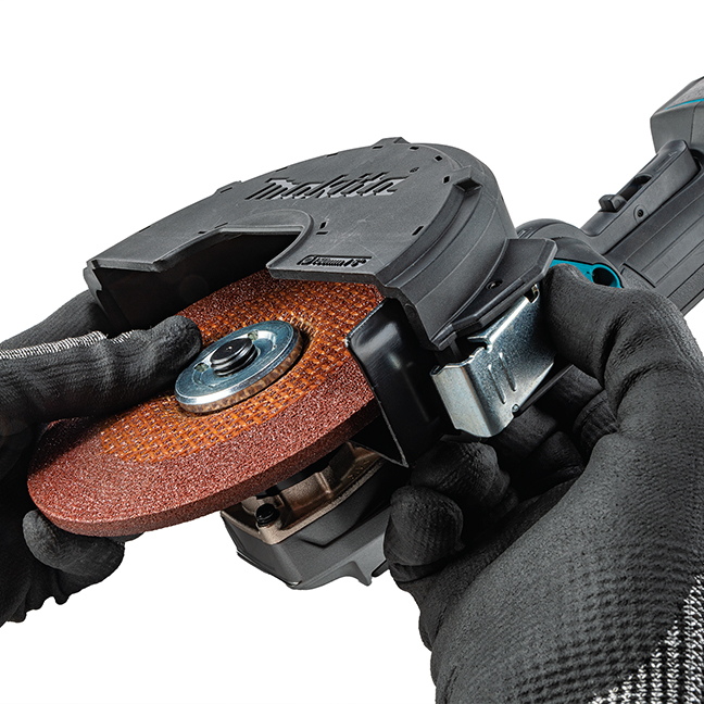MAKITA GA050GZ 40Vmax XGT Brushless 5" Angle Grinder w/Paddle Switch (Tool Only) - Image 12