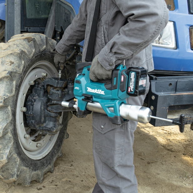 MAKITA GP001GZ 40Vmax XGT Brushless Grease Gun 10,000 PSI (Tool Only) - Image 5