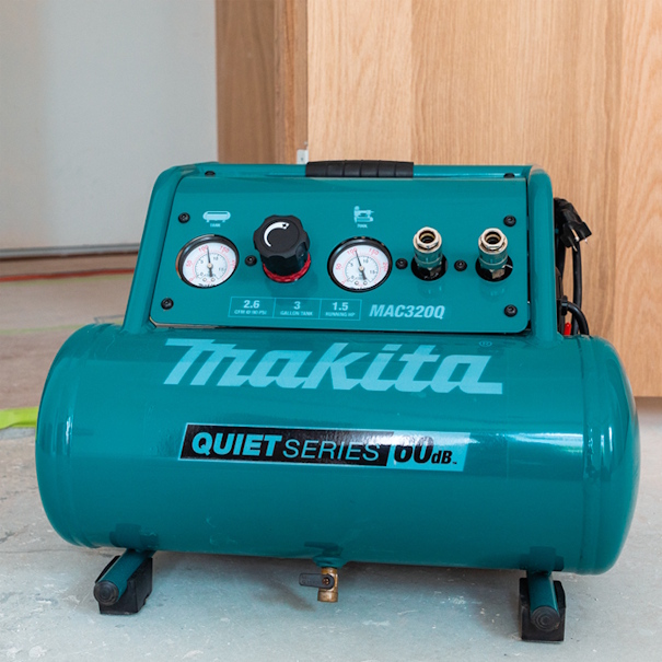MAKITA MAC320Q Air Compressor 1.5 HP 3 Gallon Quiet Series 2.6 CFM - Image 3