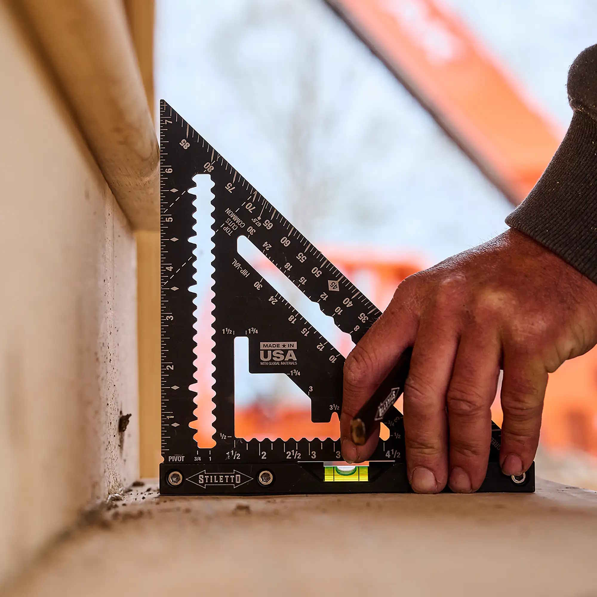 STILETTO STSQ7-L 7" Carpenter Square w/ Bomber Layout Notches & Built-in Level - Image 7