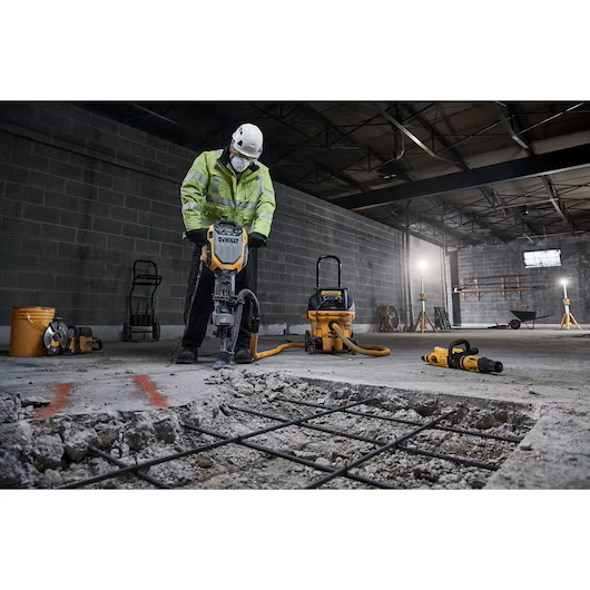 DEWALT D25966K Corded Demolition Hammer 41 Lb 1-1/8" Hex - Image 8