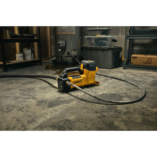 DEWALT DCE050B 20V MAX Transfer Pump (Tool Only) - Image 8