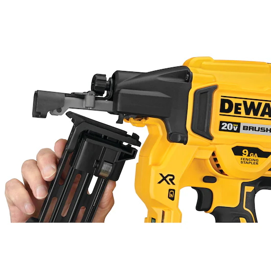 DEWALT DCFS950P2 20V Cordless Fencing Stapler Kit - Image 11
