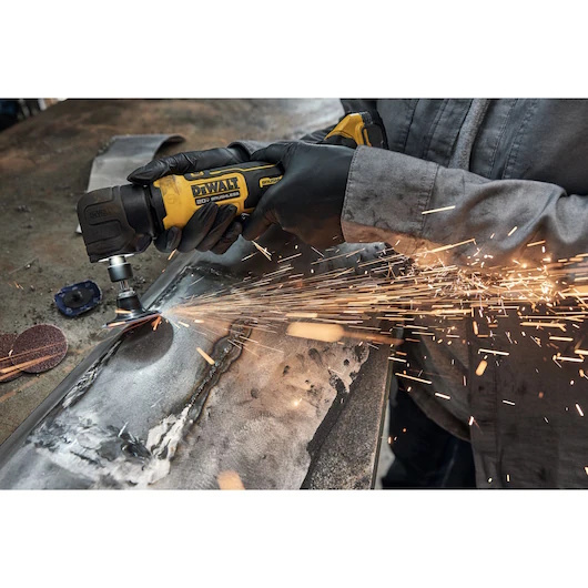 DEWALT DCG422B ATOMIC 20V MAX* Right Angle Die Grinder (Tool Only) - Image 6