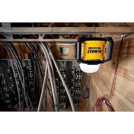 DEWALT DCL074 20V MAX All Purpose Light Shell (Tool Only) - Image 7