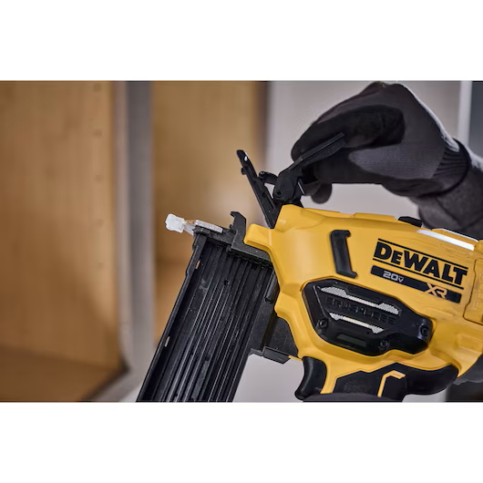 DEWALT DCN210B 20V MAX* XR® Cordless 18GA Brad Nailer (Tool Only) - Image 7