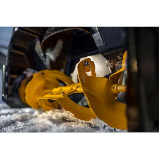DEWALT DCSNP2142Y2-CA 60V 21" Snow Blower Kit - Image 9