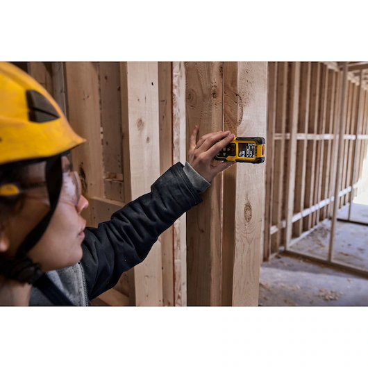 DEWALT DWHT78200 200' Lithium-Ion Laser Distance Measurer w/ USB-C Charging - Image 4