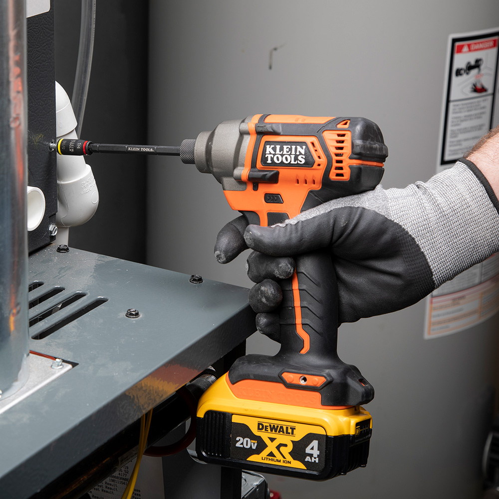 KLEIN 32304 14-in-1 HVAC Adjustable-Length Impact Screwdriver with Flip Socket - Image 7
